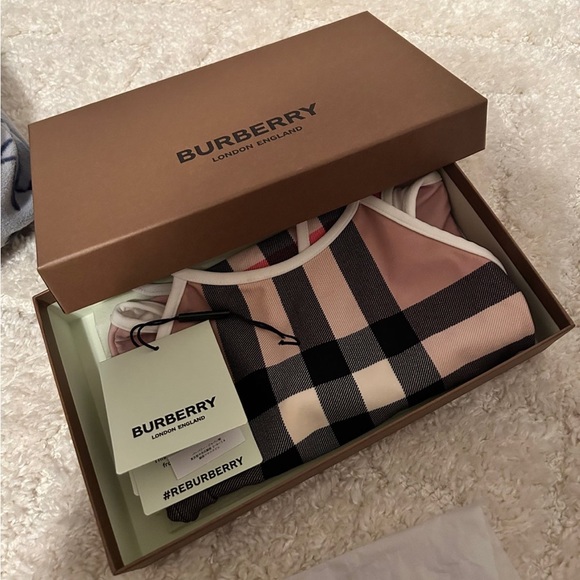 Toddler BURBERRY swimsuit - Picture 2 of 5